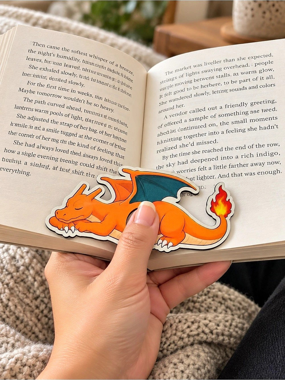 Pokemon Charizard Thumb Ring Bookmark Orange & Blue